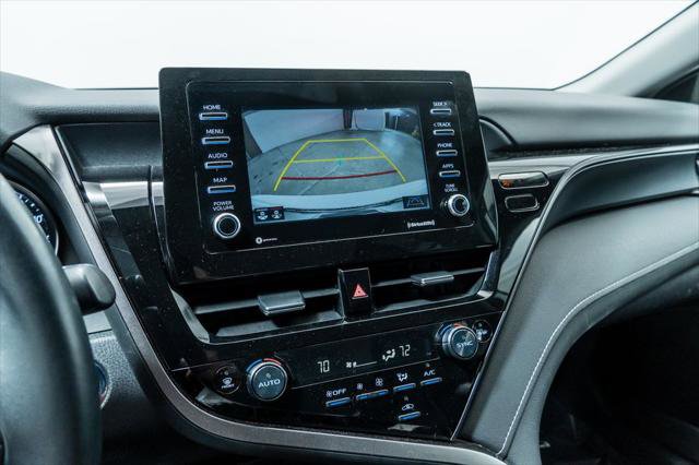 Used 2022 Toyota Camry SE w/ Convenience Package FWD image 17