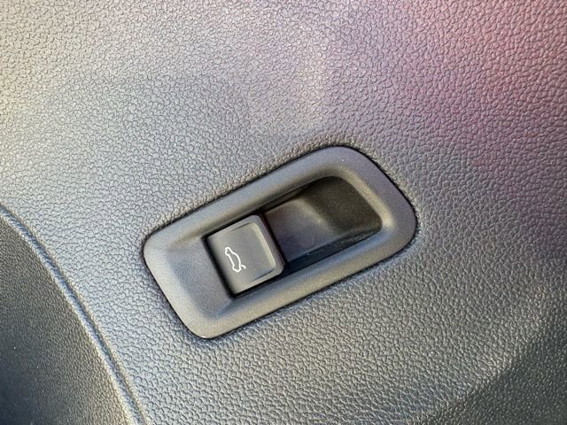 Used 2025 Volkswagen Atlas SEL image 27