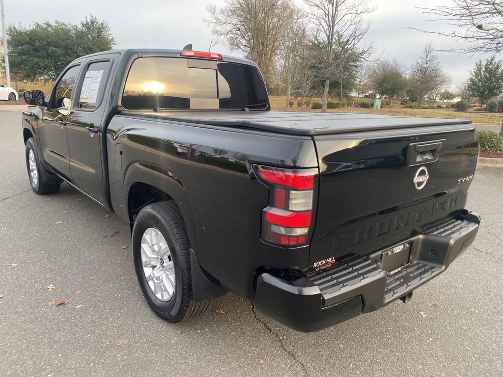 Used 2023 Nissan Frontier SV image 5