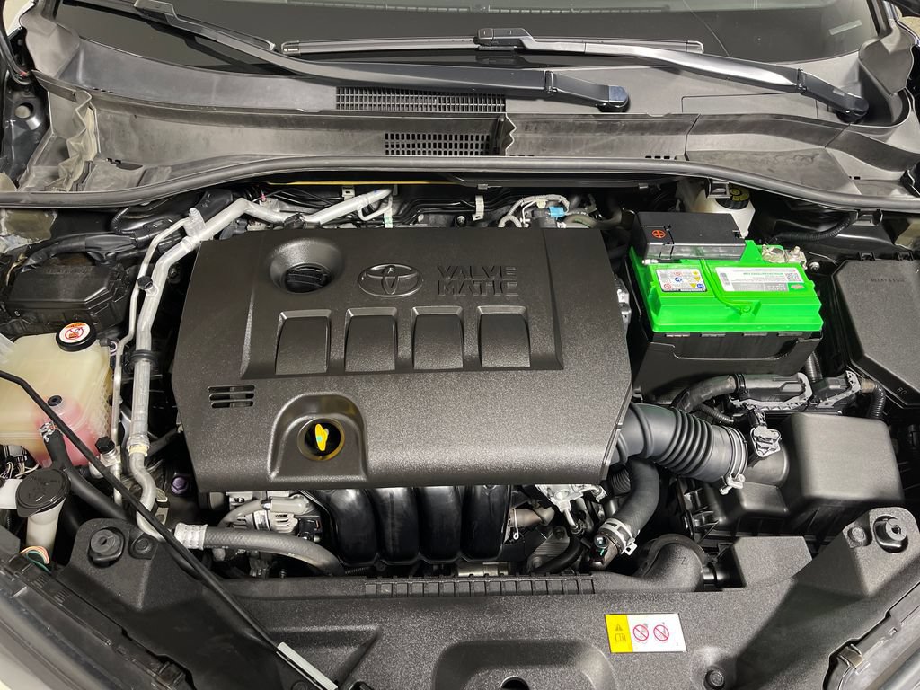Used 2019 Toyota C-HR LE FWD image 9