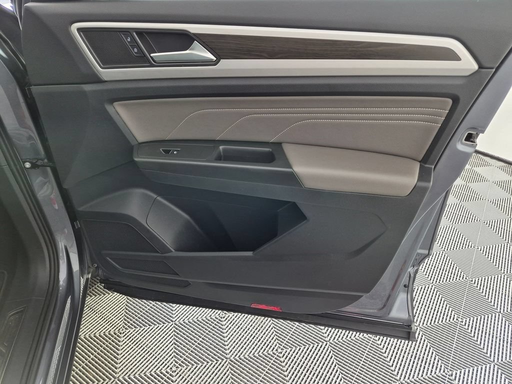 Used 2022 Volkswagen Atlas SE AWD/4WD image 34
