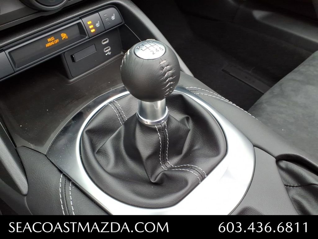 New 2025 MAZDA MX-5 Miata Club w/ Brembo/BBS Recaro Package RWD image 7