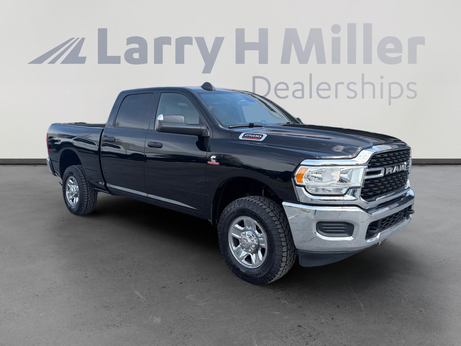 Used 2022 RAM 2500 Big Horn w/ Cold Weather Group image 7