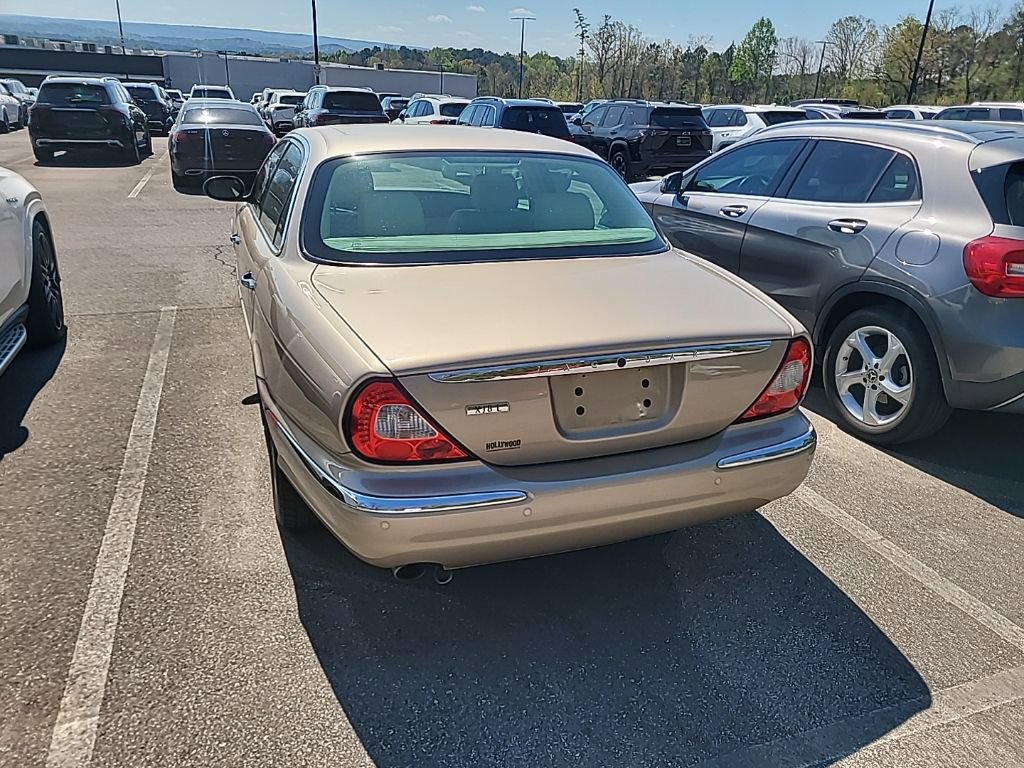 Used 2005 Jaguar XJ8 image 21