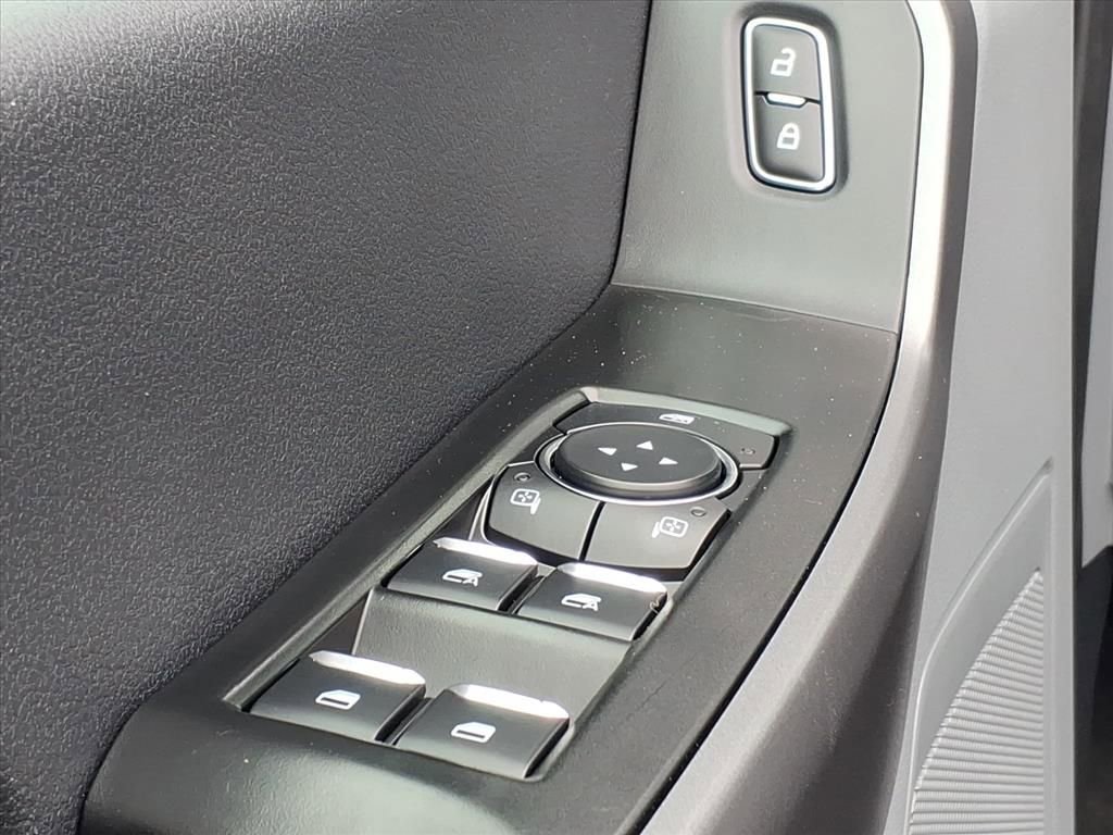 Used 2025 Ford F250 XLT w/ FX4 Off-Road Package image 13