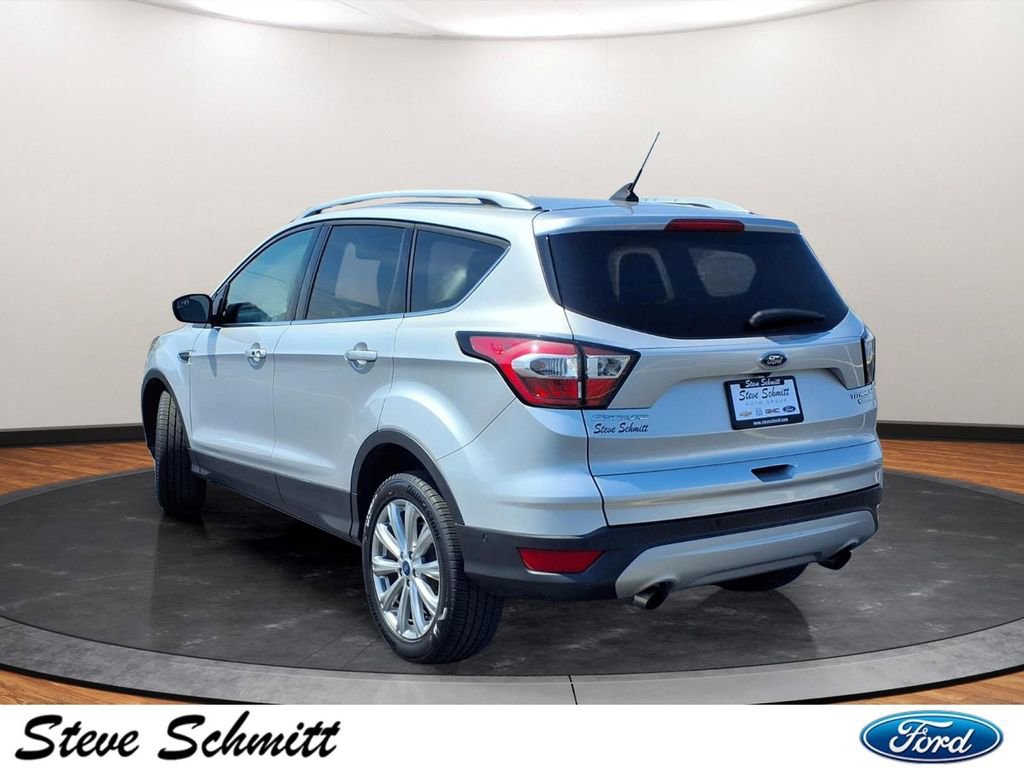 Used 2018 Ford Escape Titanium image 3