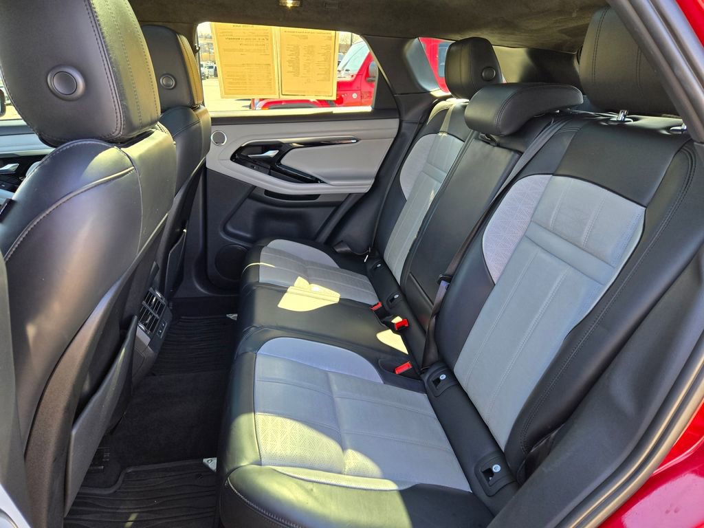 Used 2020 Land Rover Range Rover Evoque R-Dynamic SE image 31