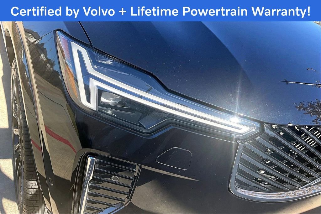 Used 2025 Volvo XC90 B6 Plus image 40