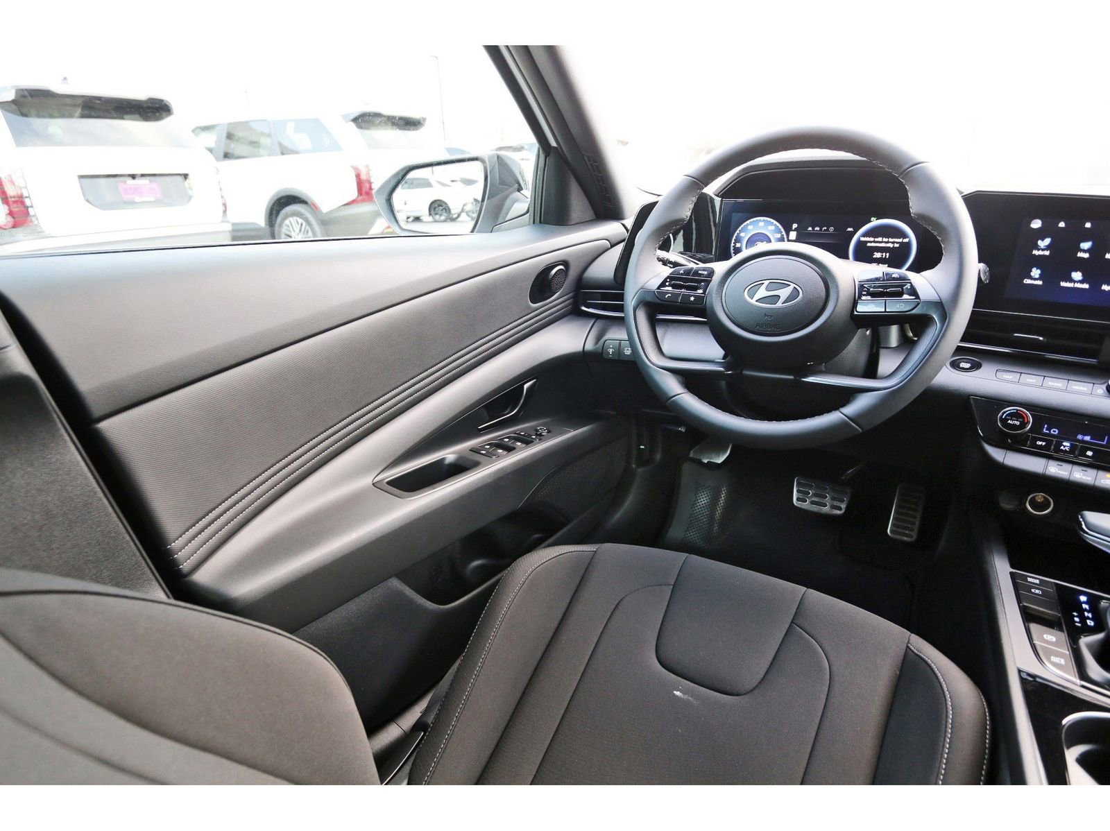 Certified 2025 Hyundai Elantra SEL image 10