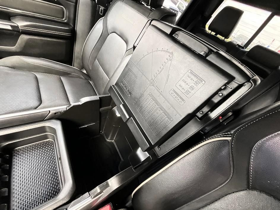 Used 2022 RAM 1500 Laramie AWD/4WD image 26