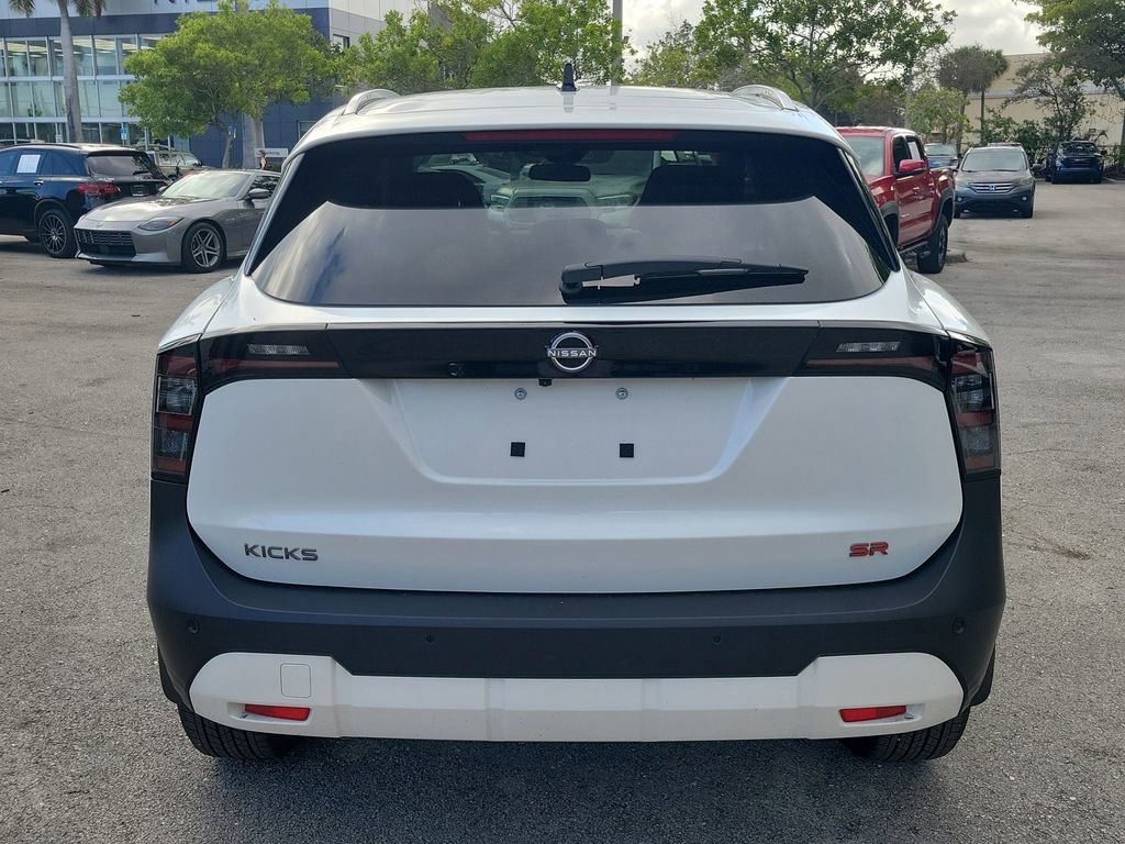 New 2026 Nissan Kicks SR image 6