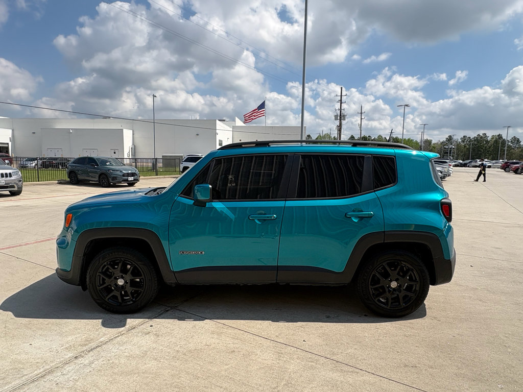 Used 2020 Jeep Renegade Latitude image 3