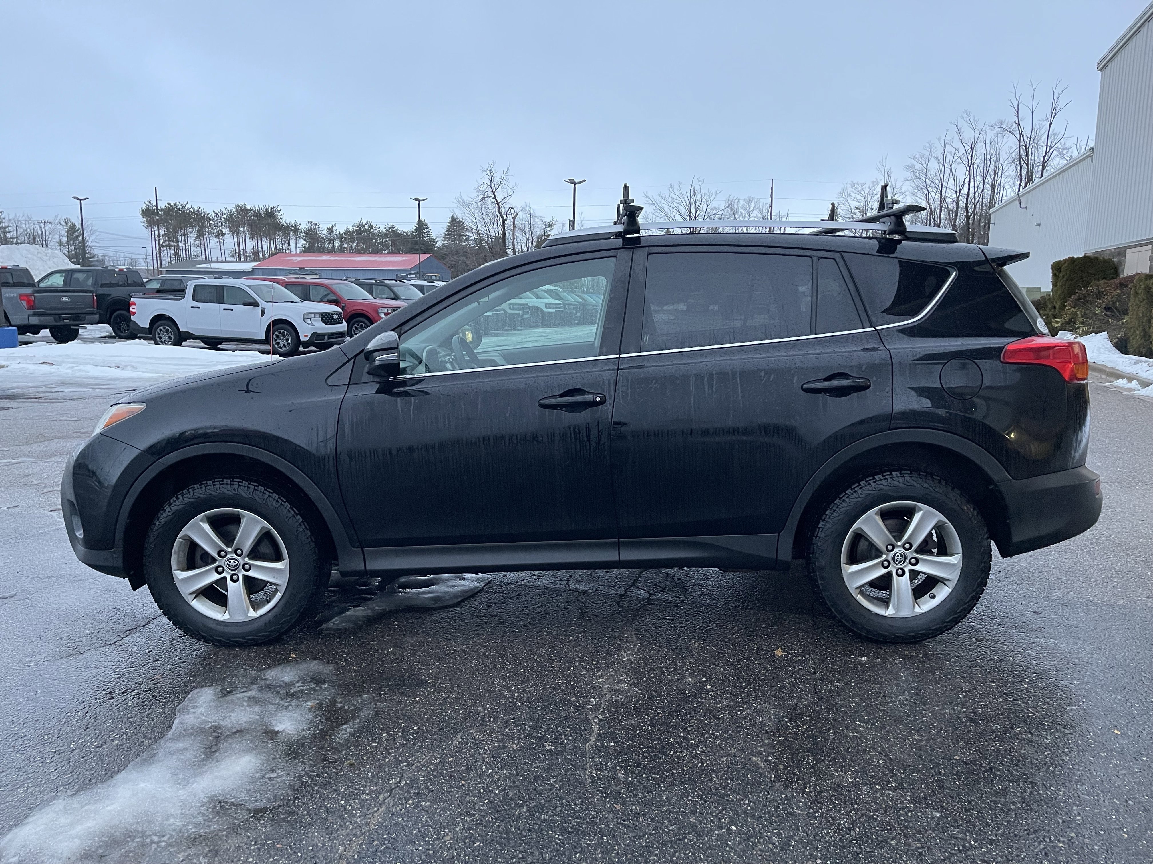 Used 2015 Toyota RAV4 XLE image 6
