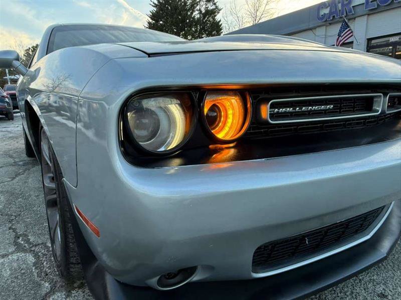 Used 2020 Dodge Challenger R/T image 2