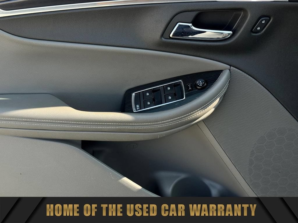 Used 2017 Chevrolet Impala LT FWD image 25