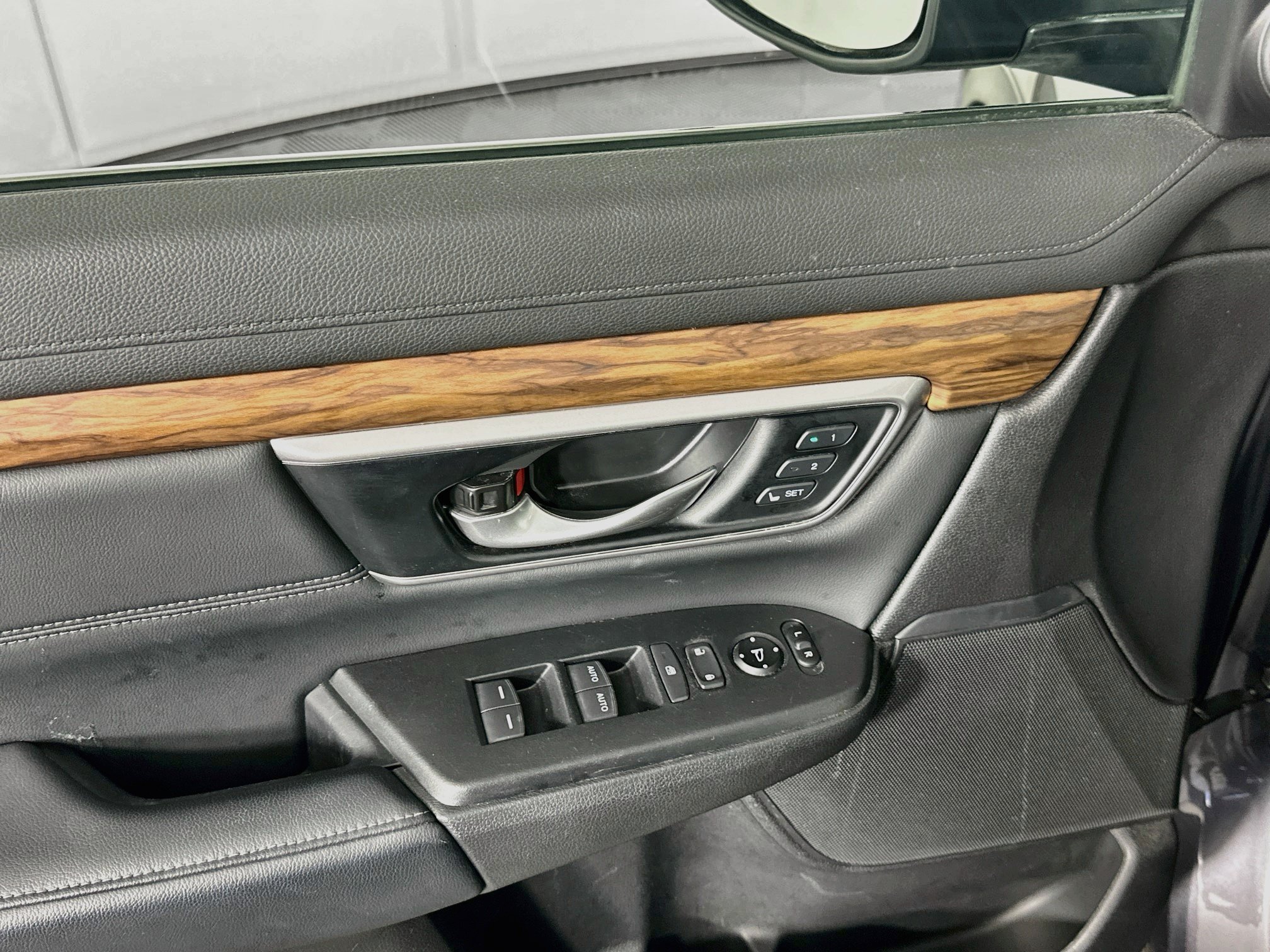 Used 2021 Honda CR-V EX-L image 15
