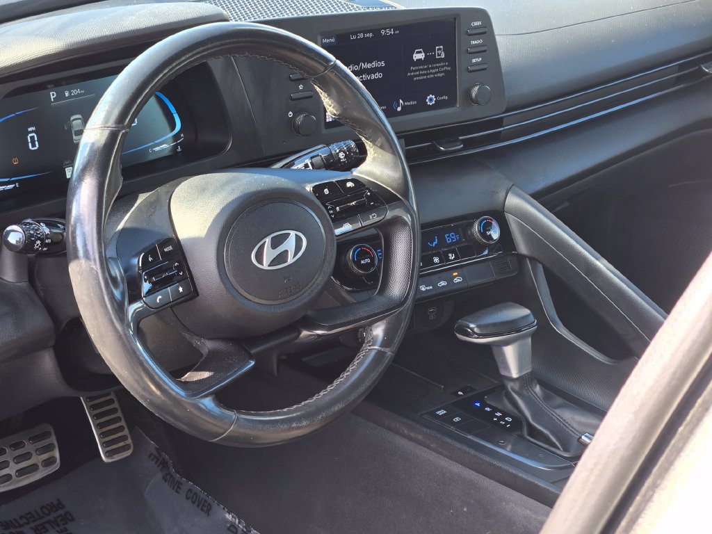 Certified 2025 Hyundai Elantra Sport FWD image 29
