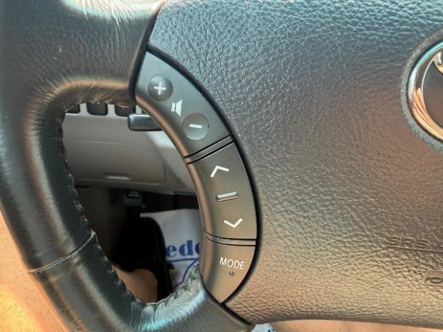 Used 2005 Toyota 4Runner Limited AWD/4WD image 23