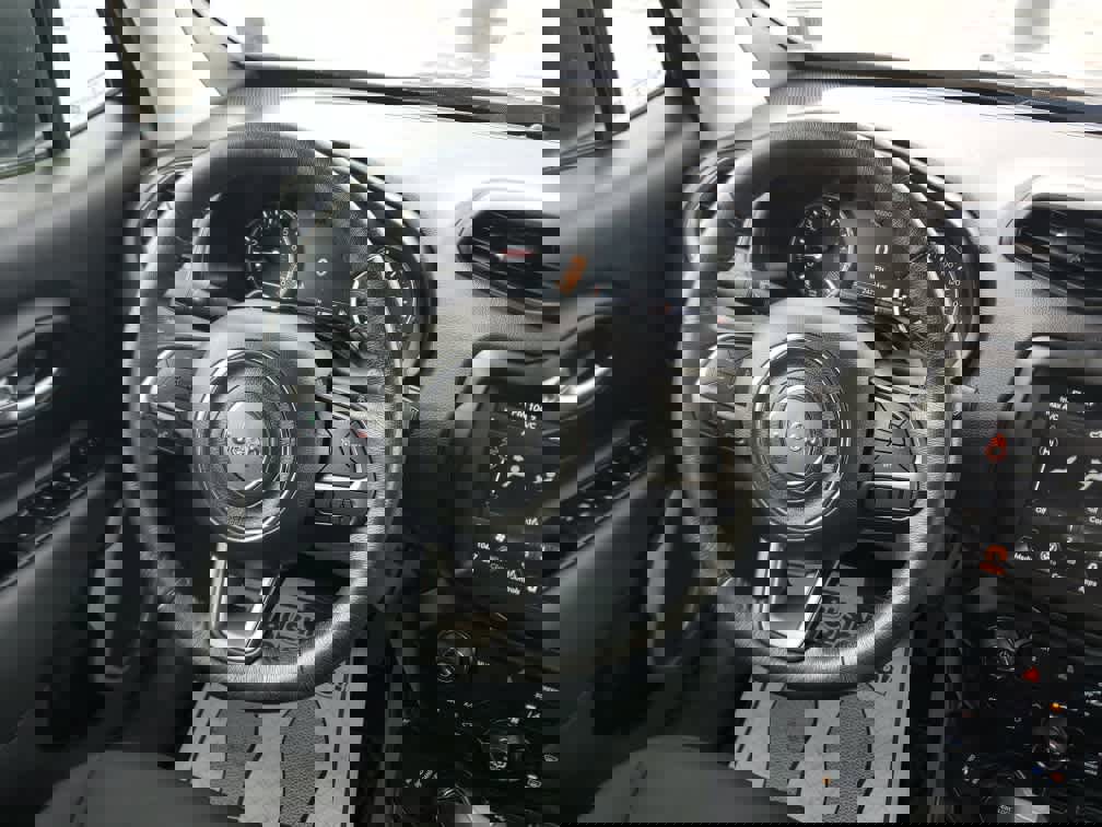 Used 2022 Jeep Renegade Latitude w/ Convenience Group image 17