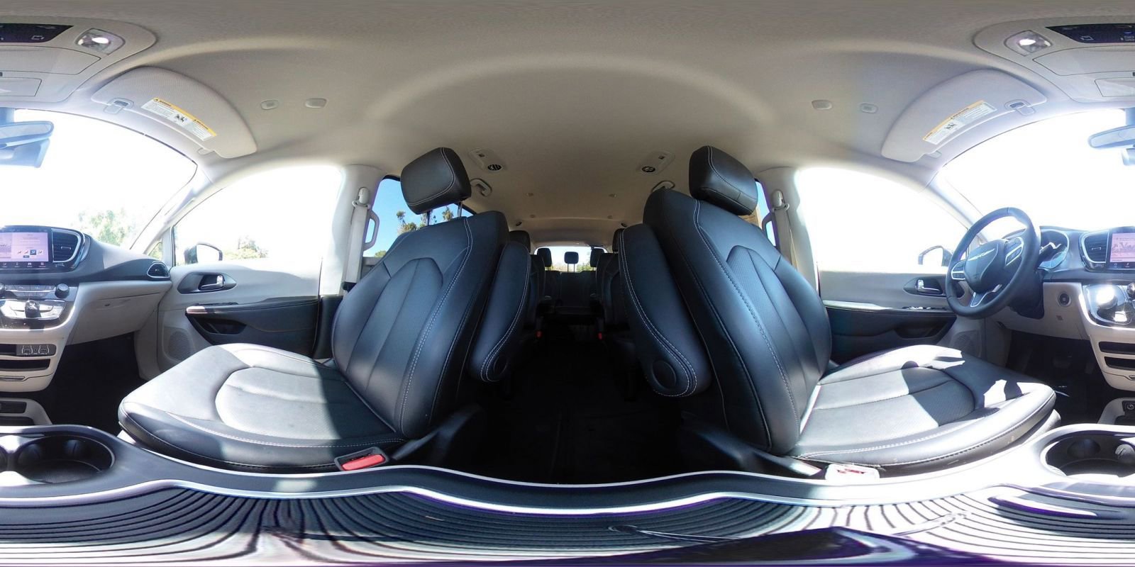 Used 2024 Chrysler Pacifica Touring-L FWD image 44