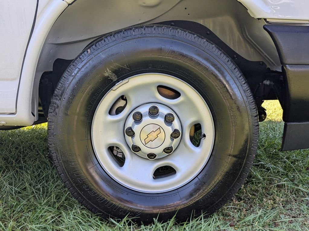 New 2025 Chevrolet Express 2500 Extended w/ Driver Convenience Package image 11