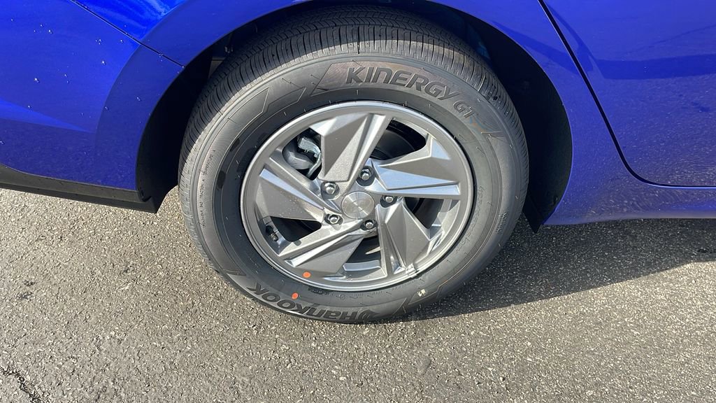 Certified 2026 Hyundai Elantra SE FWD image 28