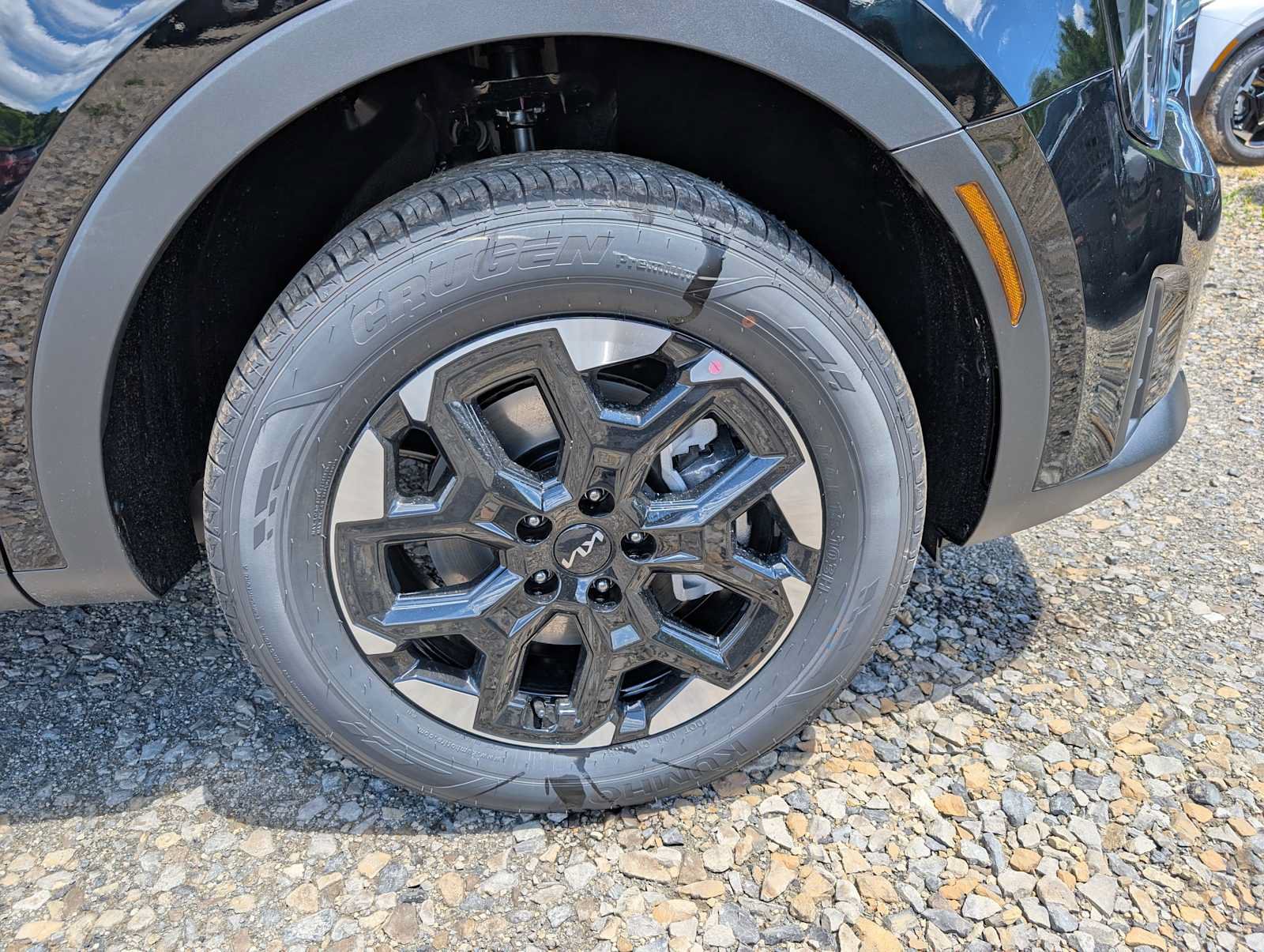New 2026 Kia Sorento S AWD/4WD image 3
