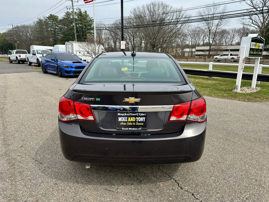 Used 2015 Chevrolet Cruze Diesel w/ Sun And Sound Package image 8