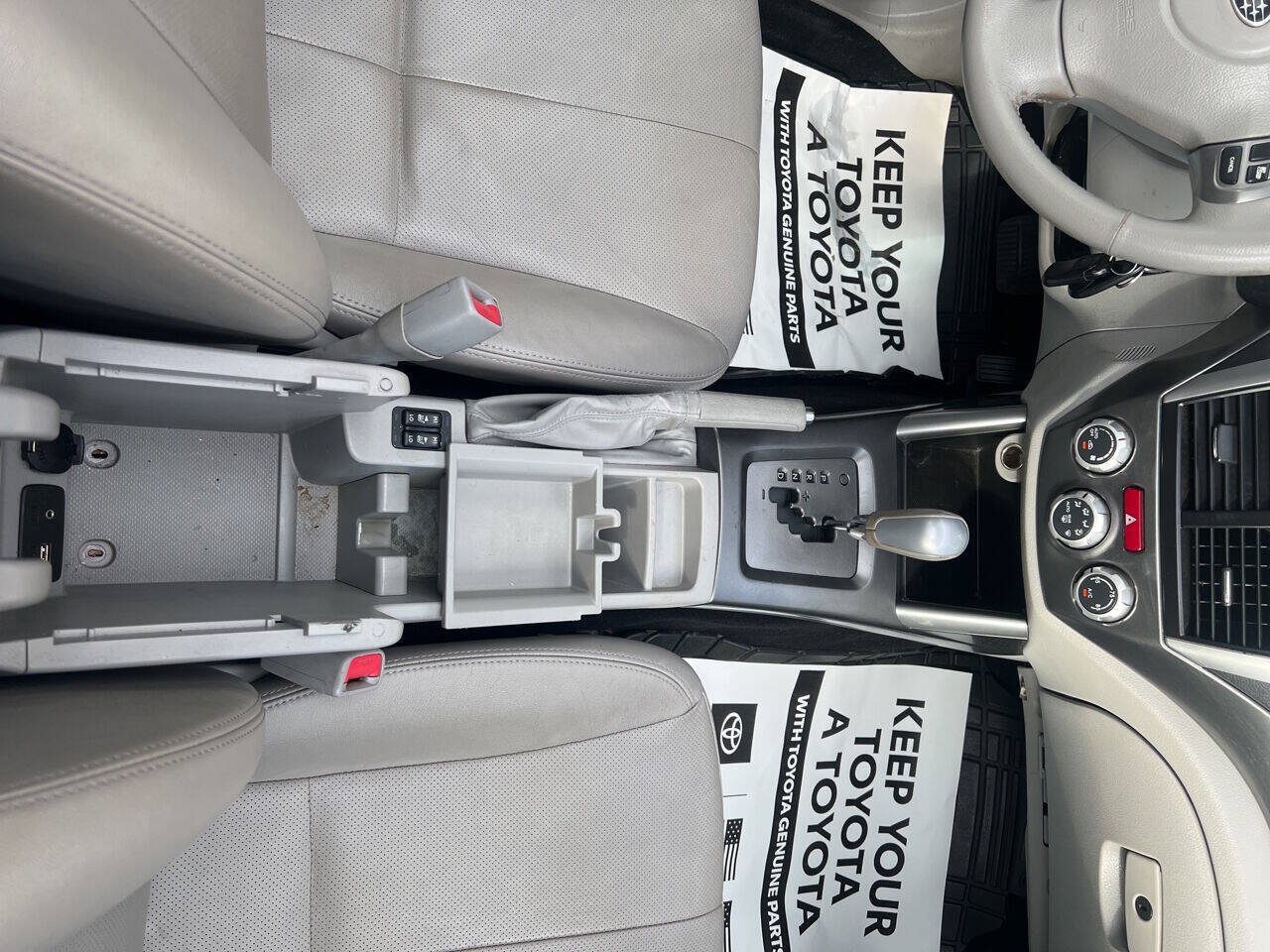 Used 2011 Subaru Forester 2.5X Limited AWD/4WD image 24