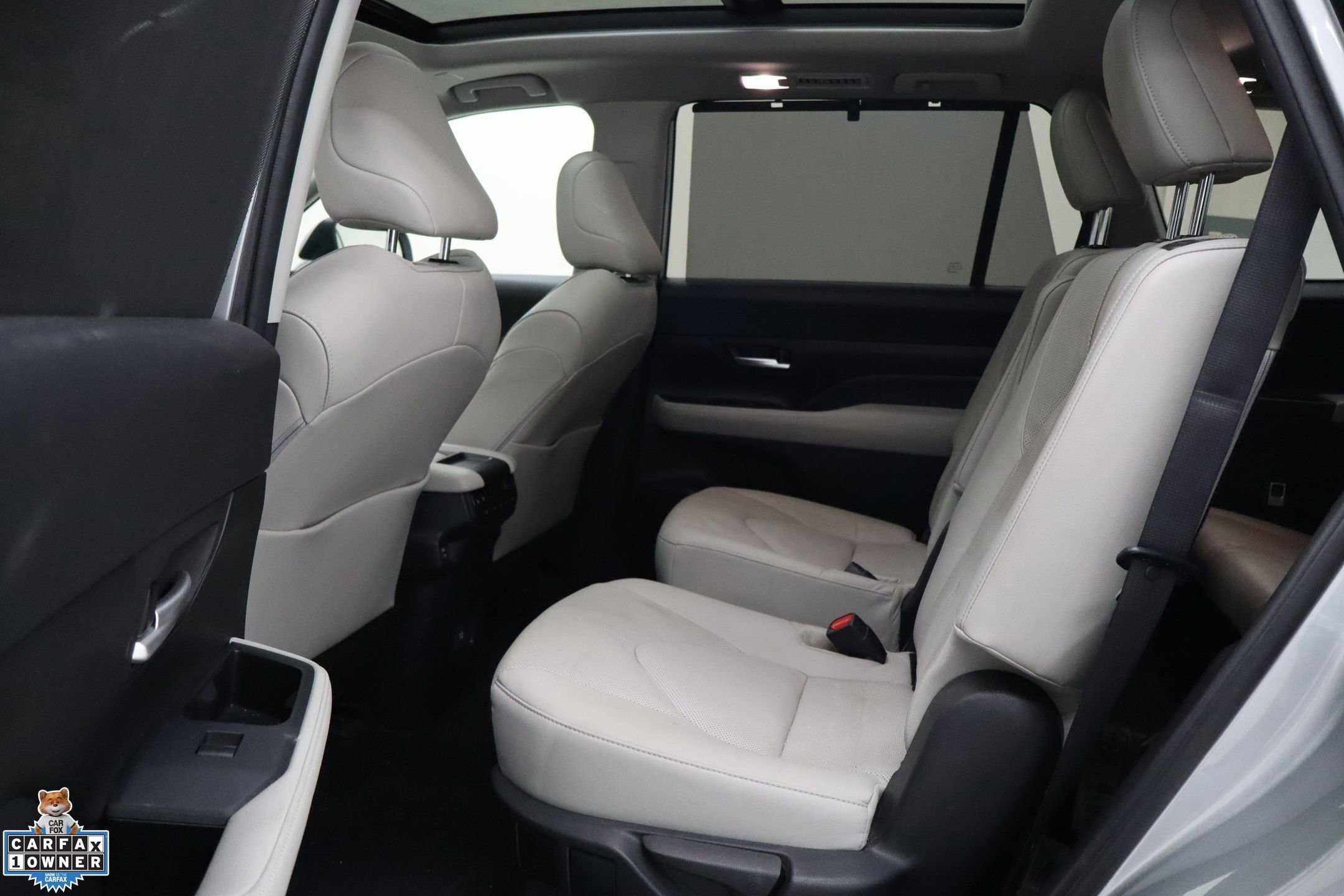 Used 2024 Toyota Grand Highlander Platinum image 32