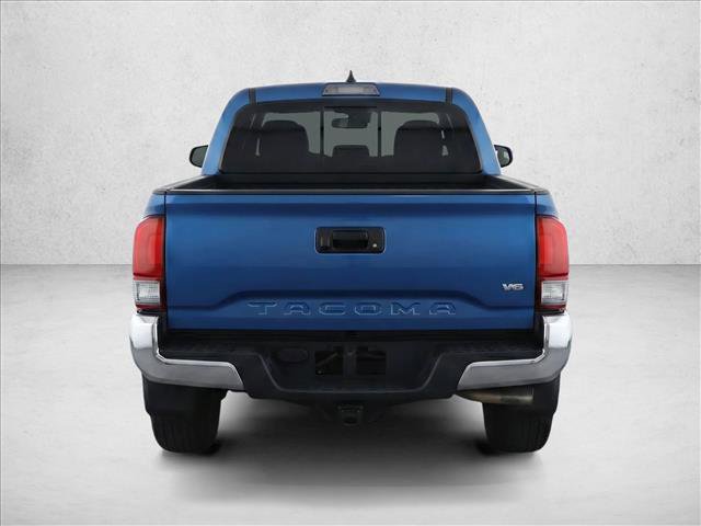 Used 2017 Toyota Tacoma SR5 AWD/4WD image 6