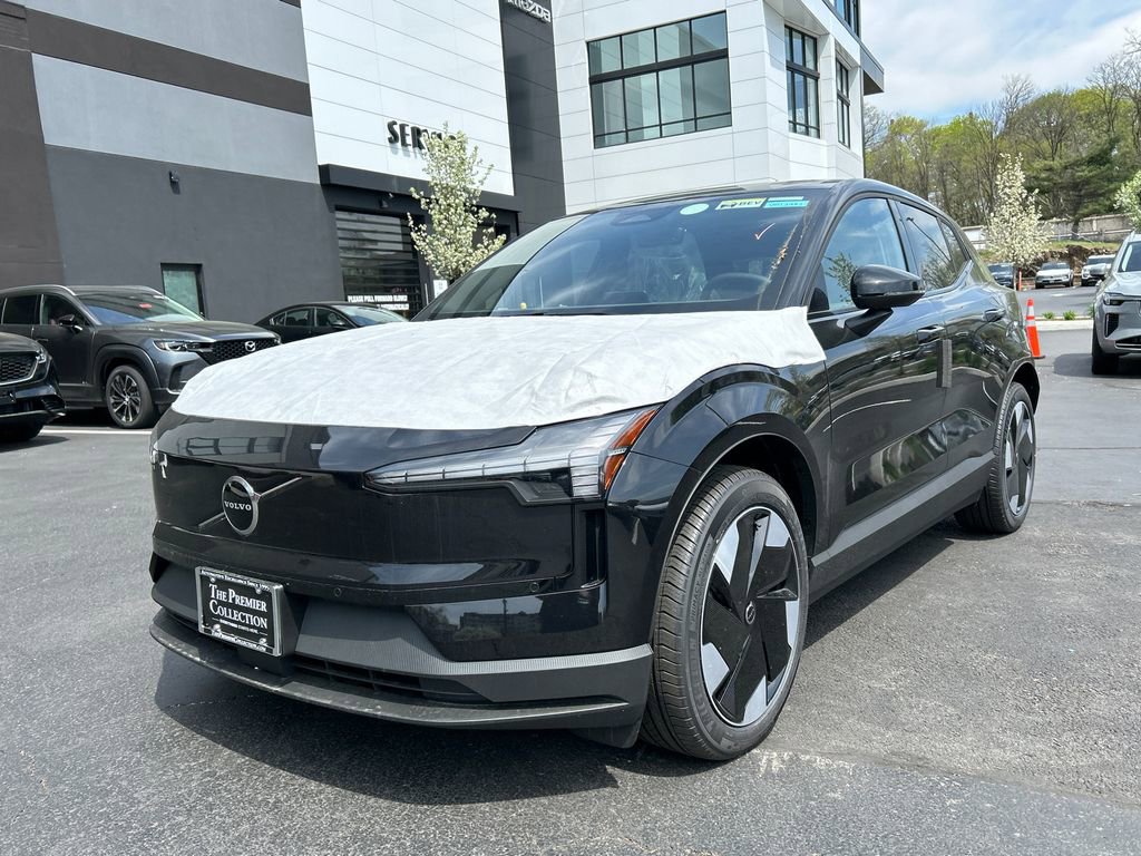 New 2026 Volvo EX30 Plus w/ Protection Package Premier image 5