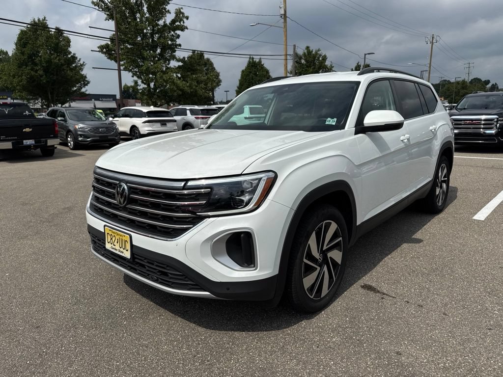 Used 2025 Volkswagen Atlas SE
