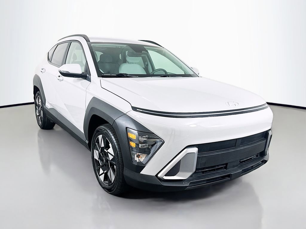 Certified 2025 Hyundai Kona SEL image 3