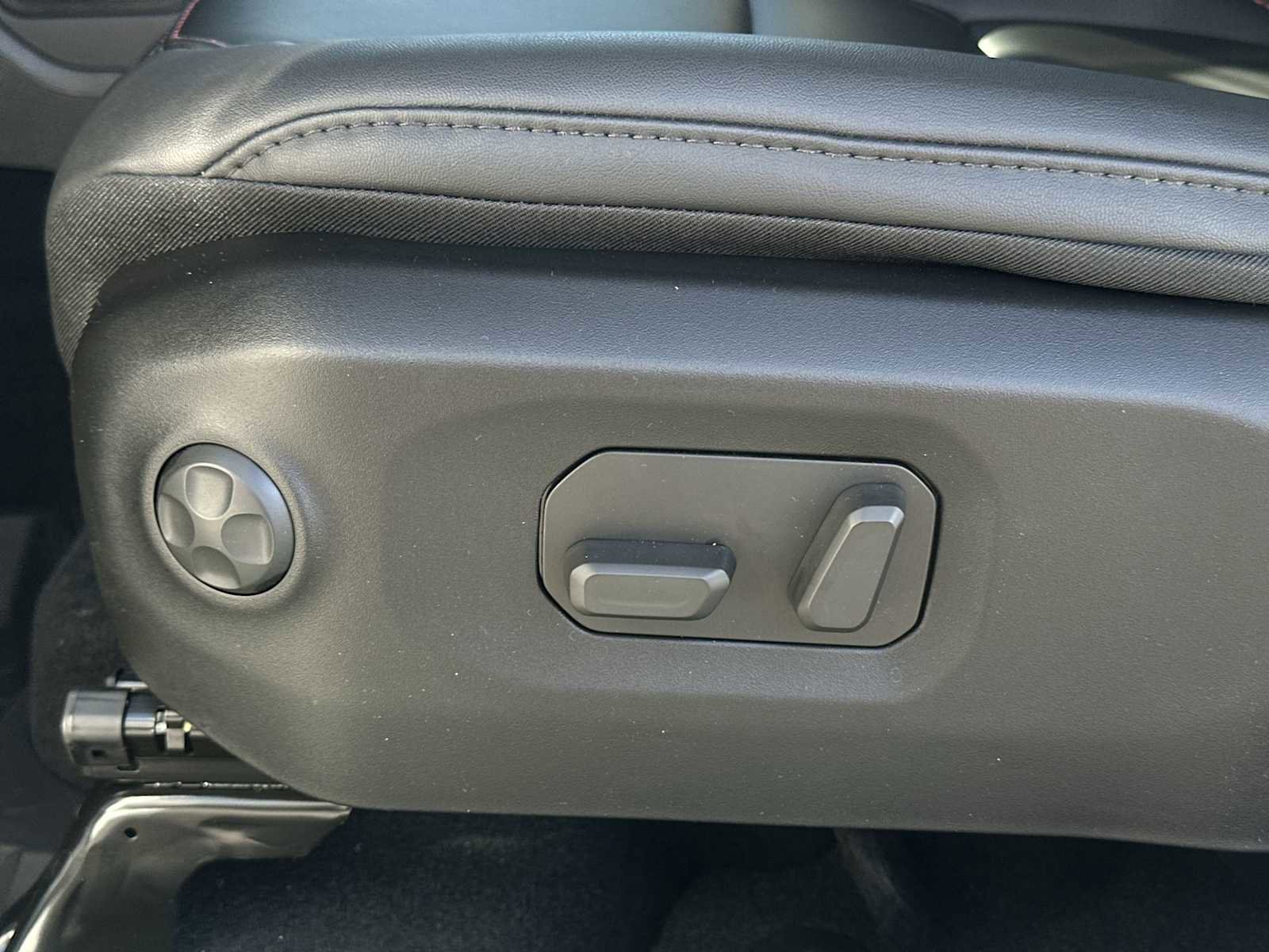 New 2026 Jeep Wrangler Unlimited Rubicon image 14