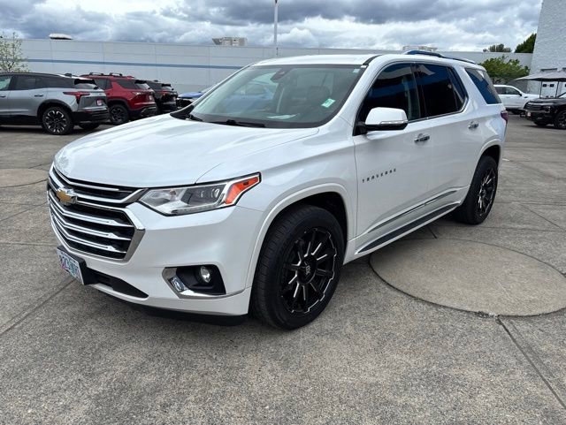 Used 2018 Chevrolet Traverse High Country w/ LPO, 'HIT The Road' Package AWD/4WD image 4
