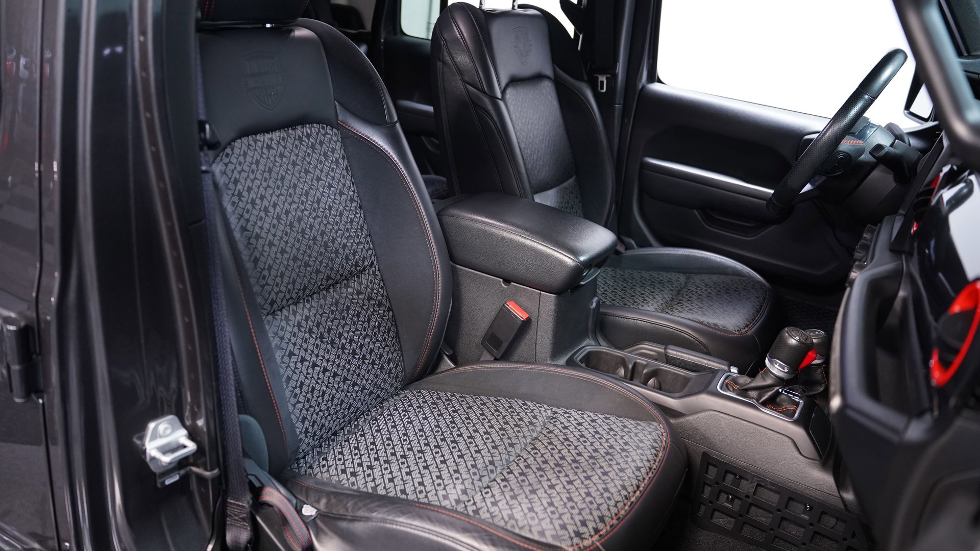 Used 2023 Jeep Gladiator Rubicon w/ LED Lighting Group image 38