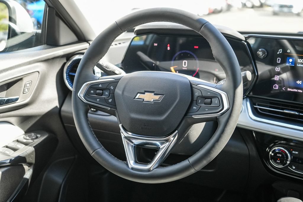 New 2026 Chevrolet Trax LT w/ Sunroof Package FWD image 14