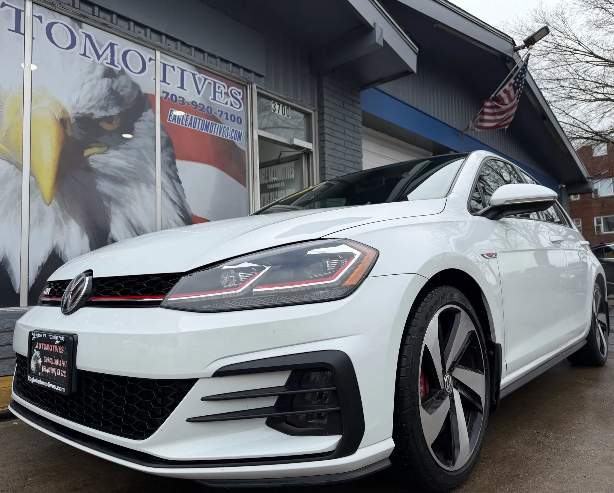 Used 2019 Volkswagen GTI SE w/ SE Experience Package FWD image 7