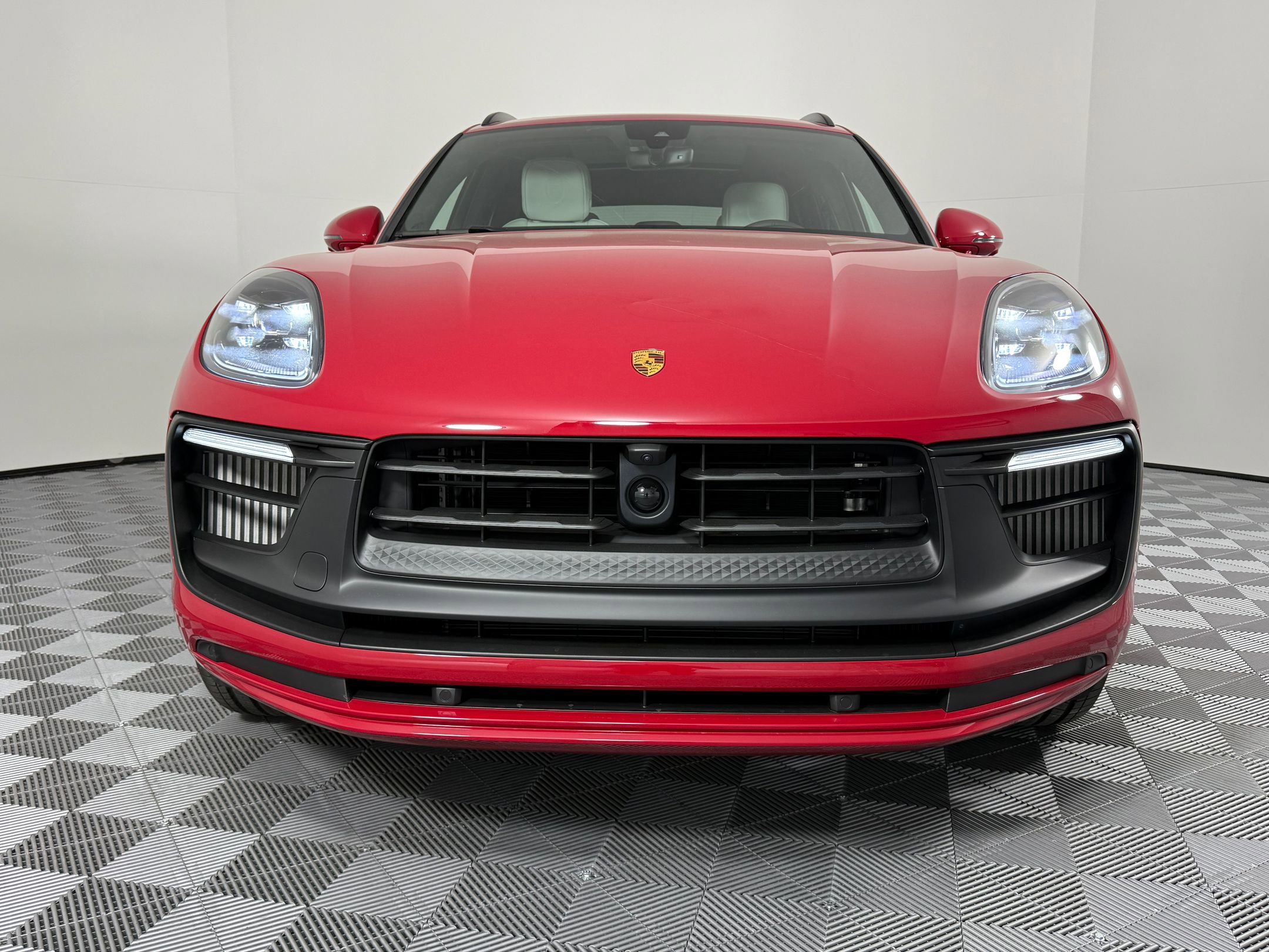 New 2026 Porsche Macan GTS AWD/4WD image 6