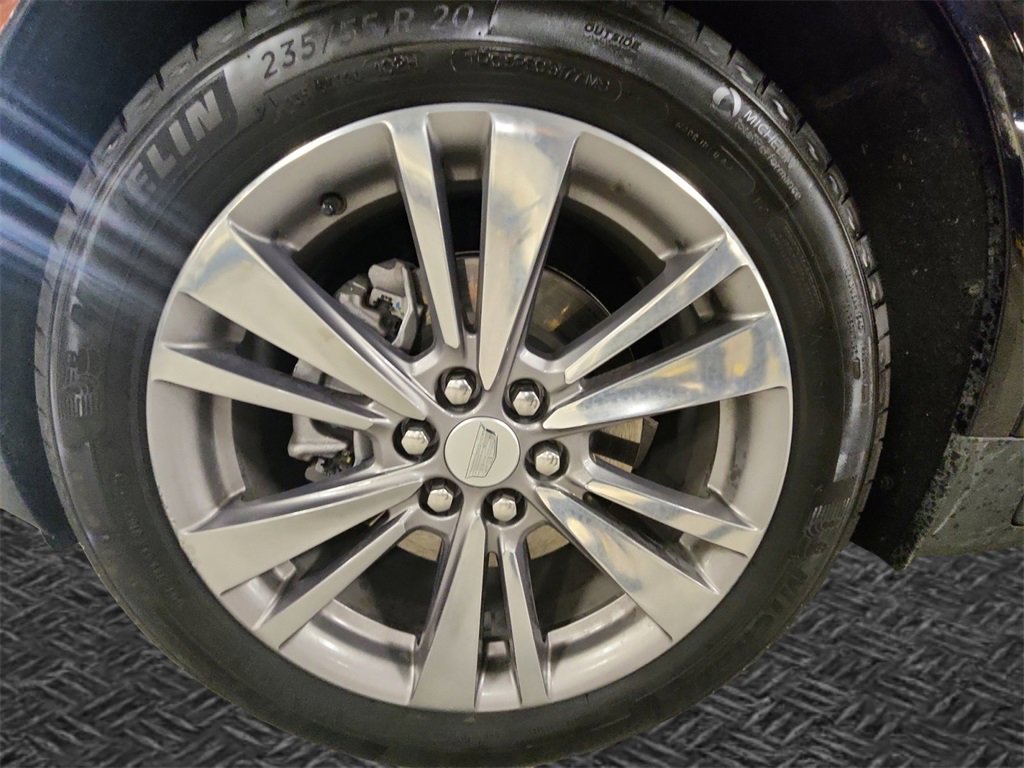 Used 2025 Cadillac XT5 Premium Luxury image 11