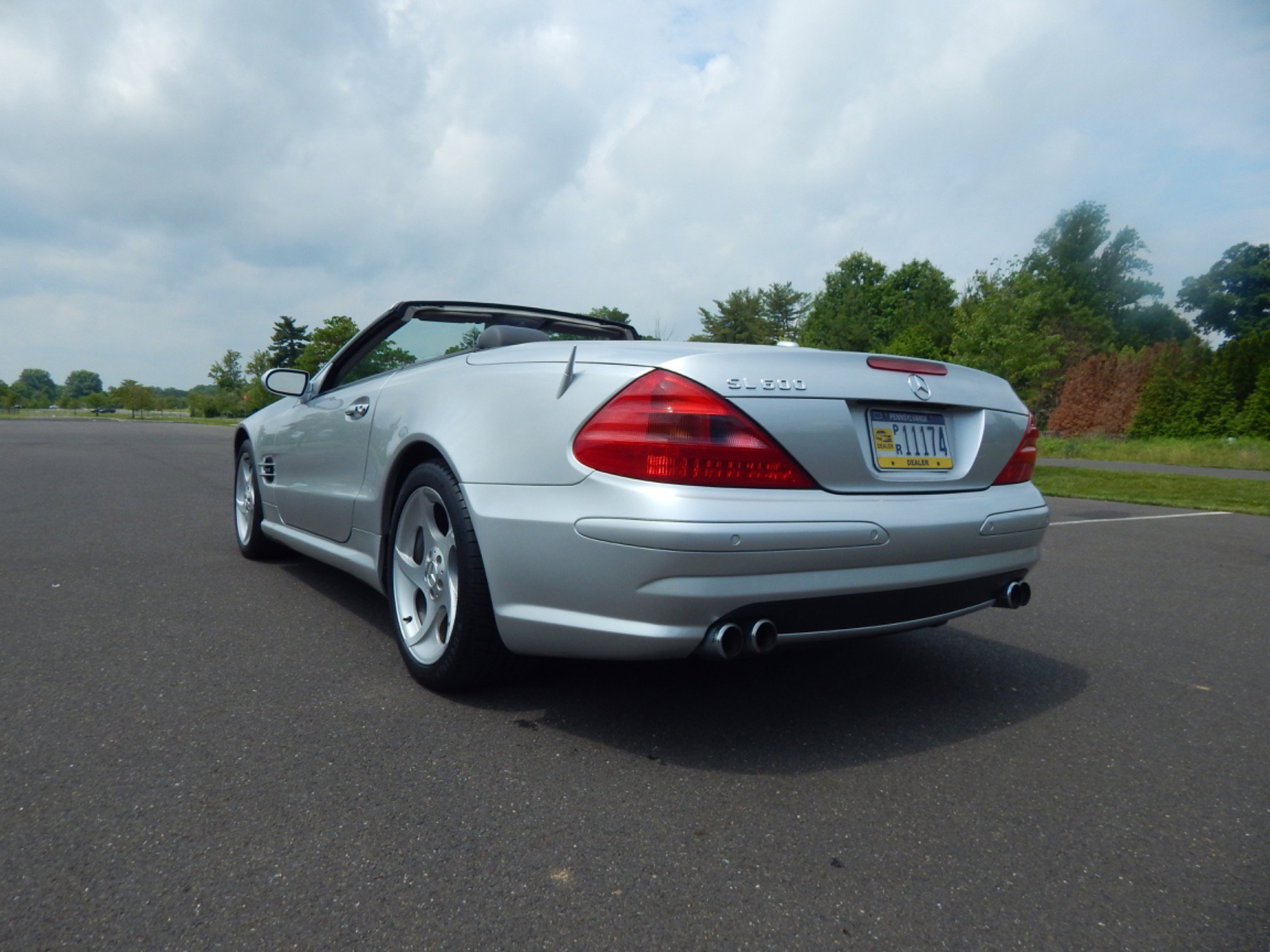 Used 2005 Mercedes-Benz SL 600 w/ AMG Sport Pkg image 6