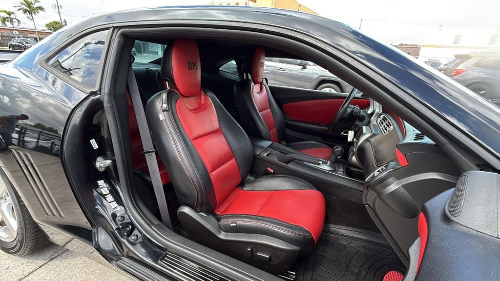 Used 2015 Chevrolet Camaro LT w/ 1LT Preferred Package image 32