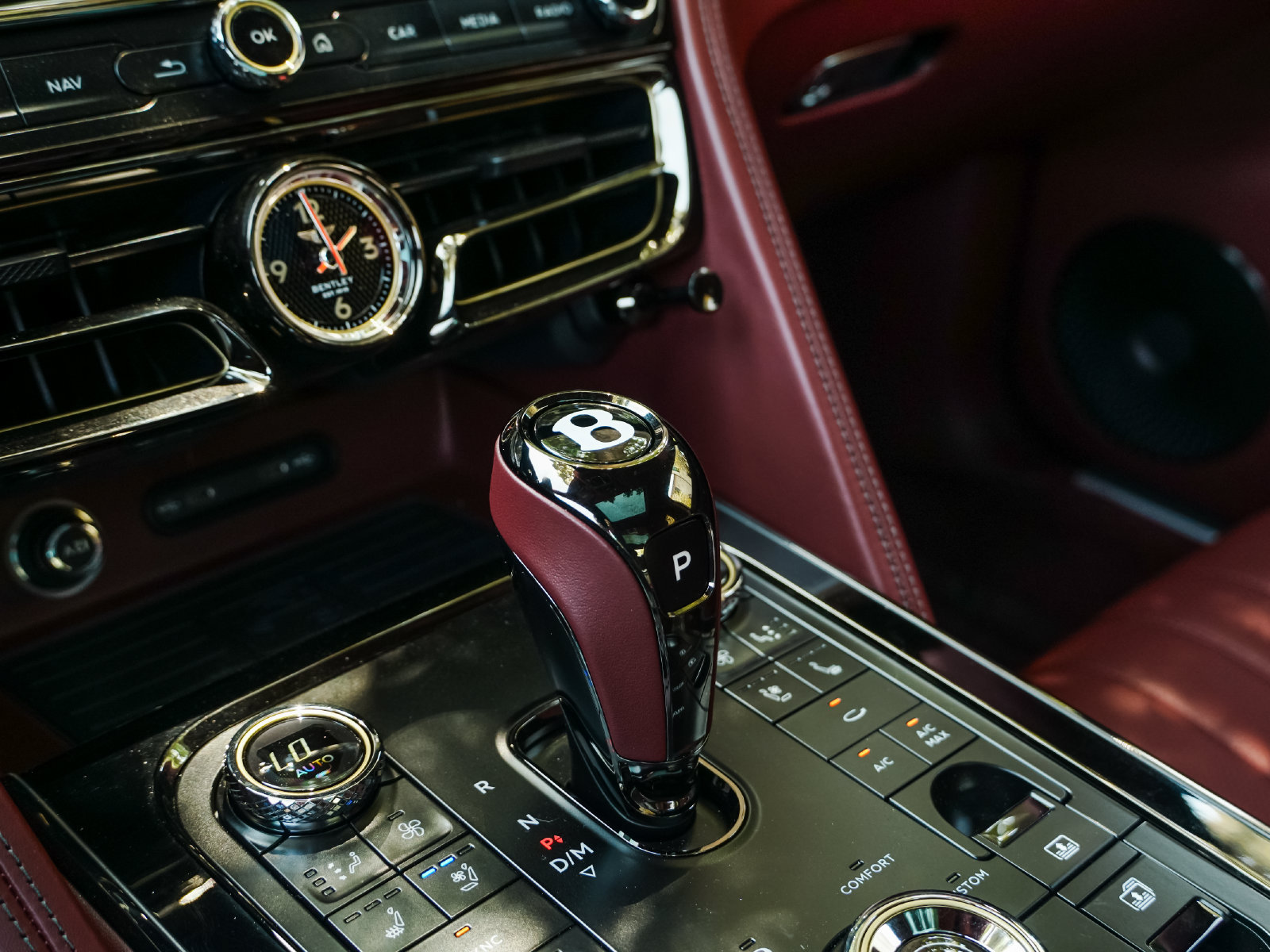 New 2025 Bentley Flying Spur Plug-In Hybrid AWD/4WD image 14