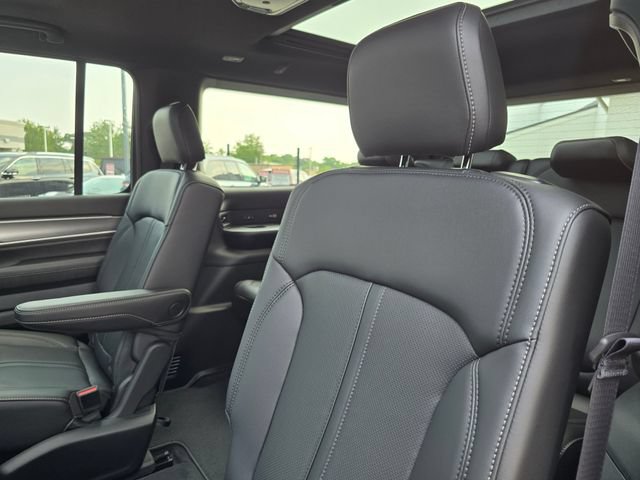 New 2026 Jeep Grand Wagoneer 4WD w/ Premium Group I image 30