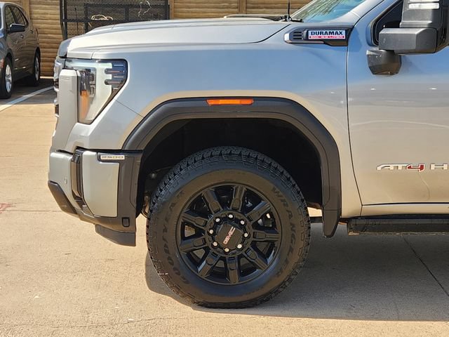Used 2025 GMC Sierra 2500 AT4 w/ AT4 Premium Plus Package AWD/4WD image 15