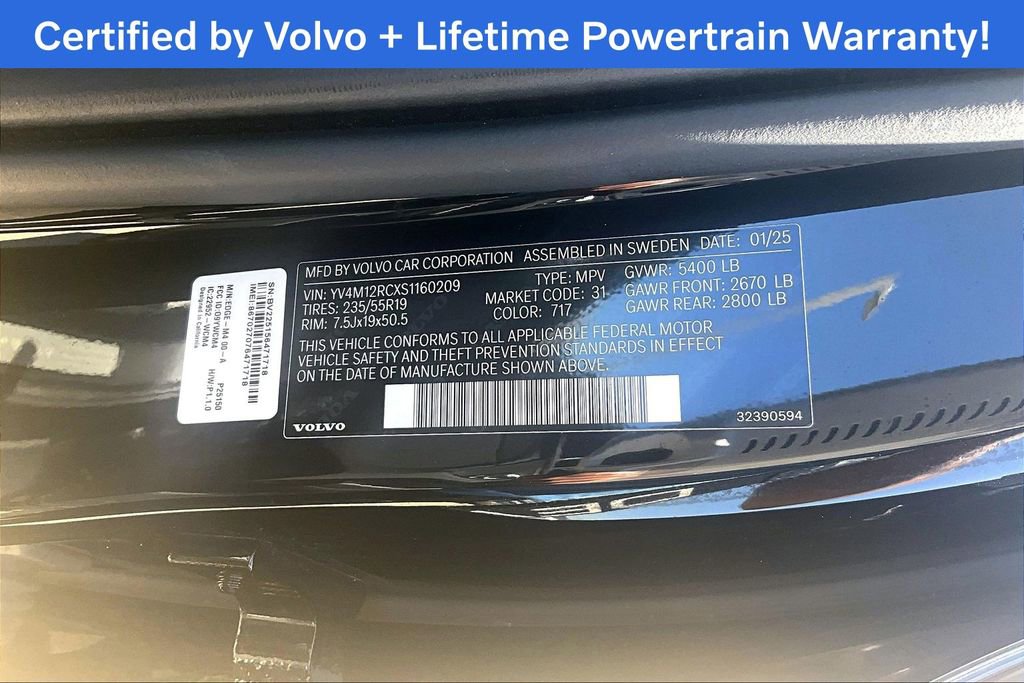 Used 2025 Volvo XC60 B5 Plus image 45