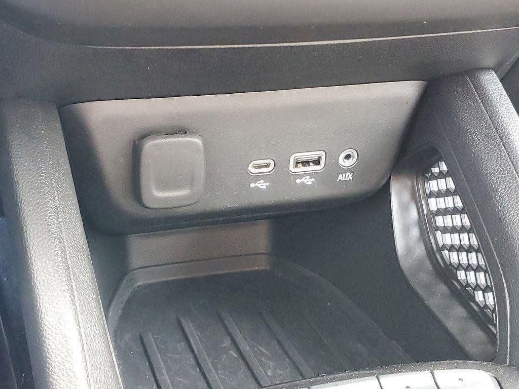 Used 2023 Chevrolet TrailBlazer LS image 16