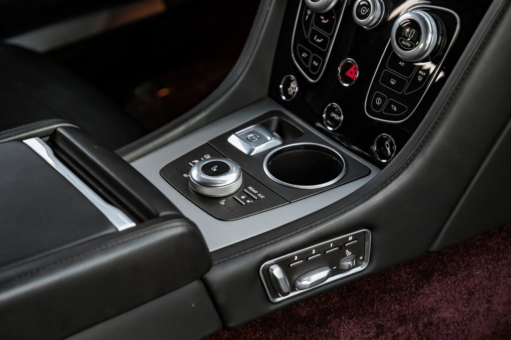 Used 2016 Aston Martin Rapide S image 20