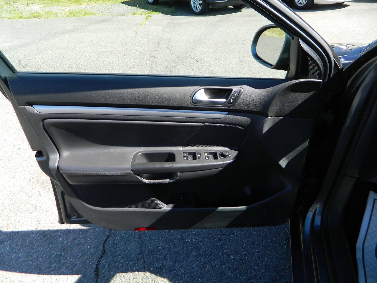 Used 2008 Volkswagen Jetta Wolfsburg Edition FWD image 22